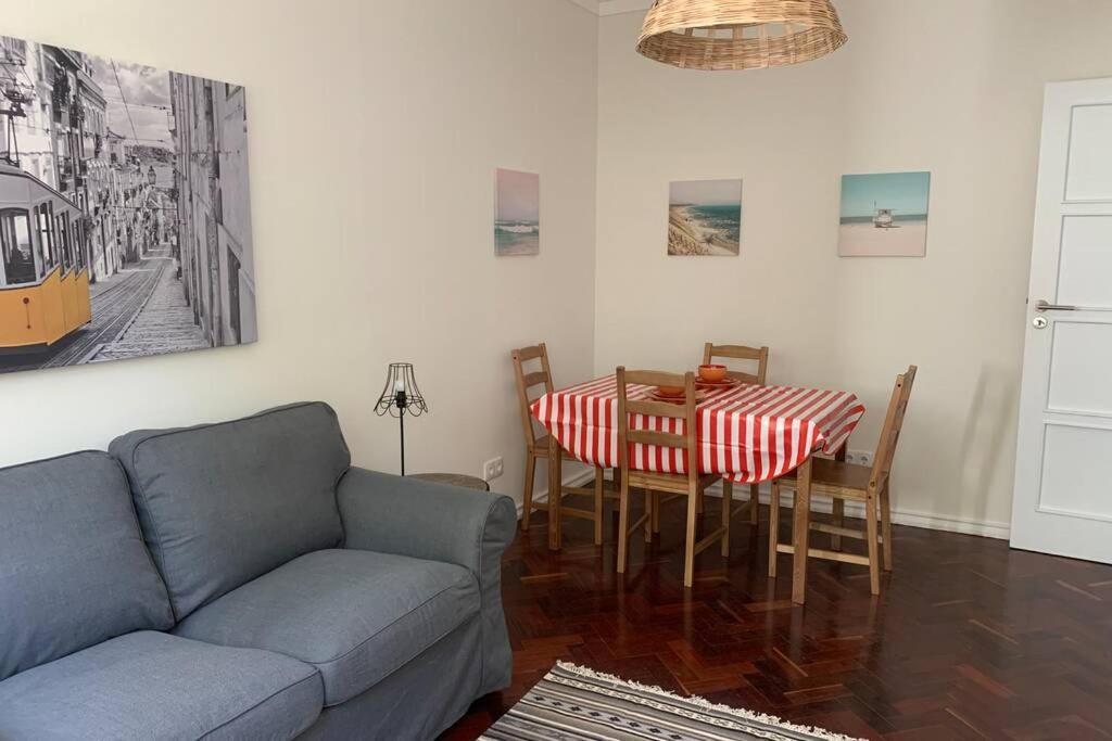 Casa Do Largo Sardinha - Very Central Apartment With Ac Лісабон Екстер'єр фото